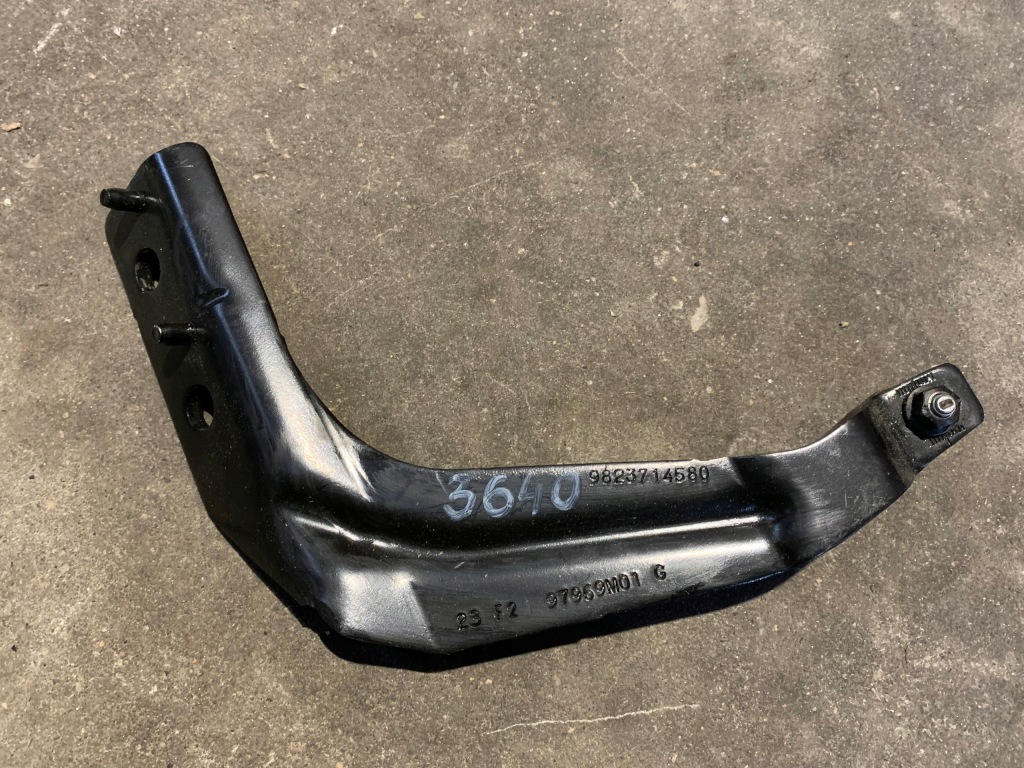 фото №1, Toyota proace jumpy expert iii ролик дверь боковых левая верхний 9823714580