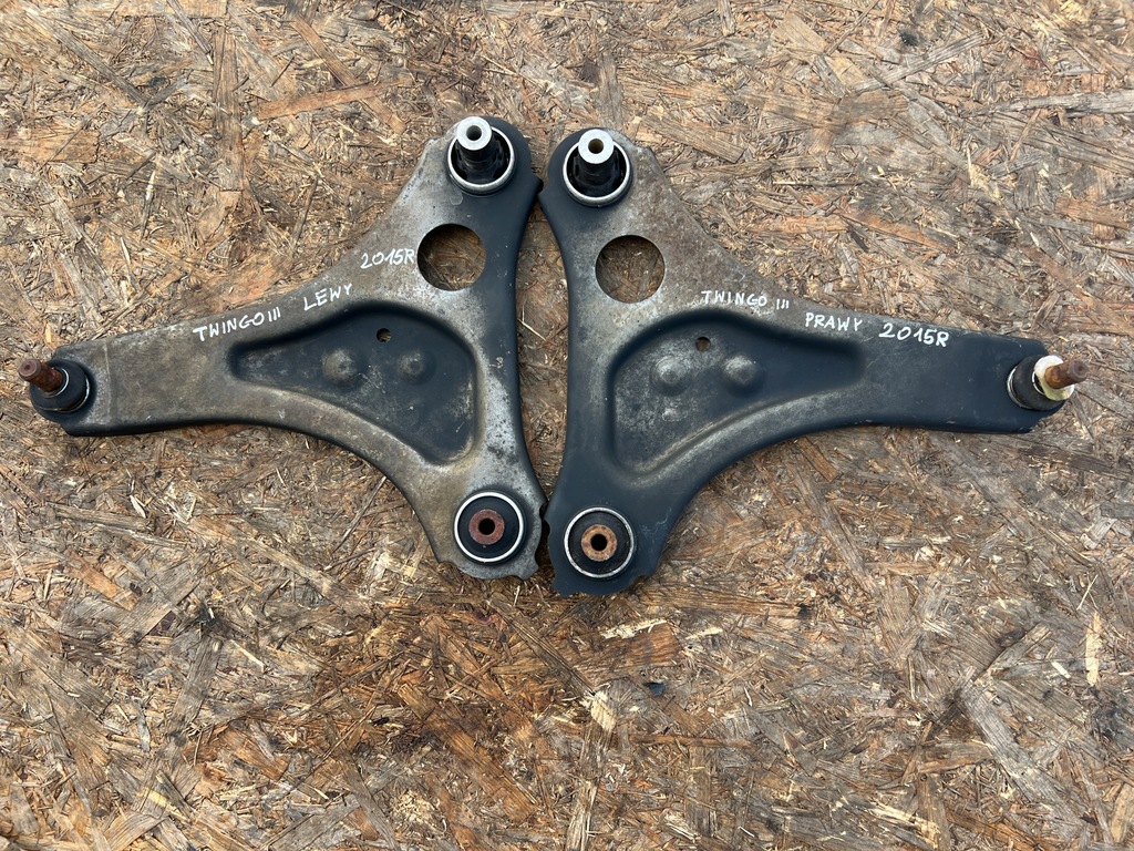 фото №1, Важіль лівий перед smart 453 twingo iii