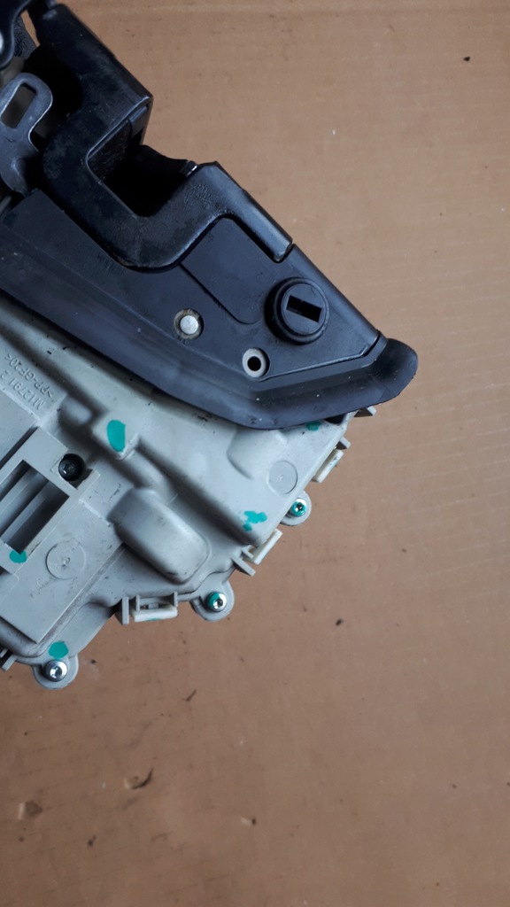 фото №8, Audi оригінальний номер 8k0839015c 6pin замок двері pin