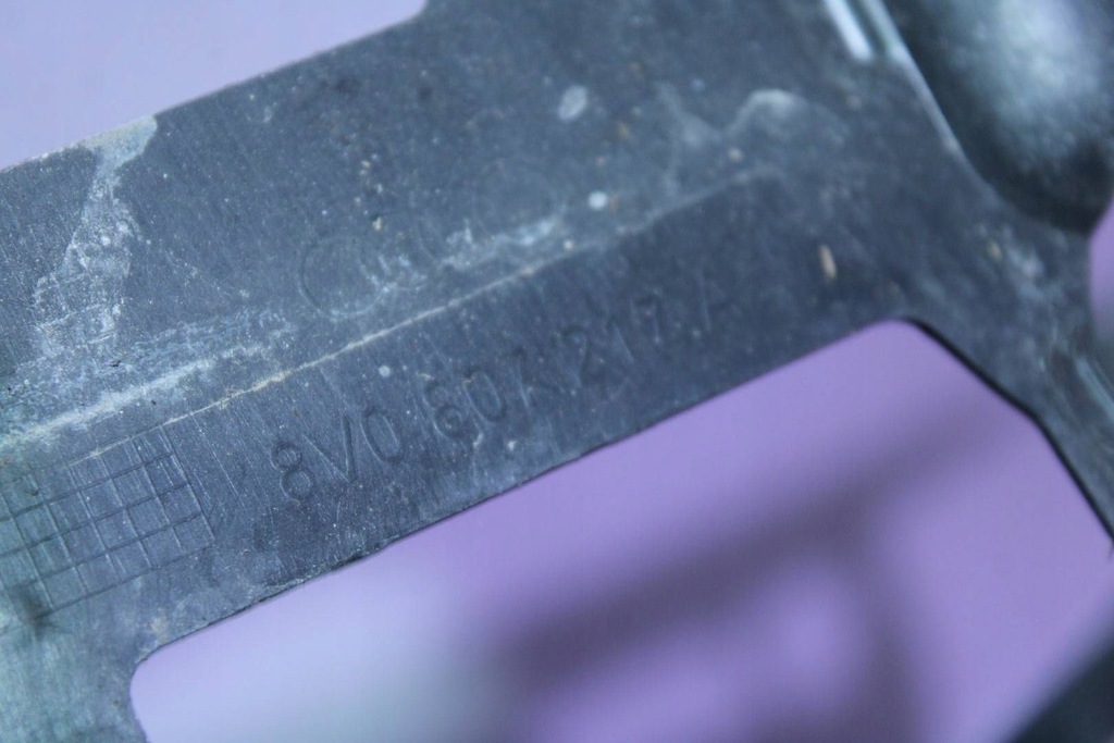 фото №6, Напрямна бампера задня audi a3 8v 8v0807217a