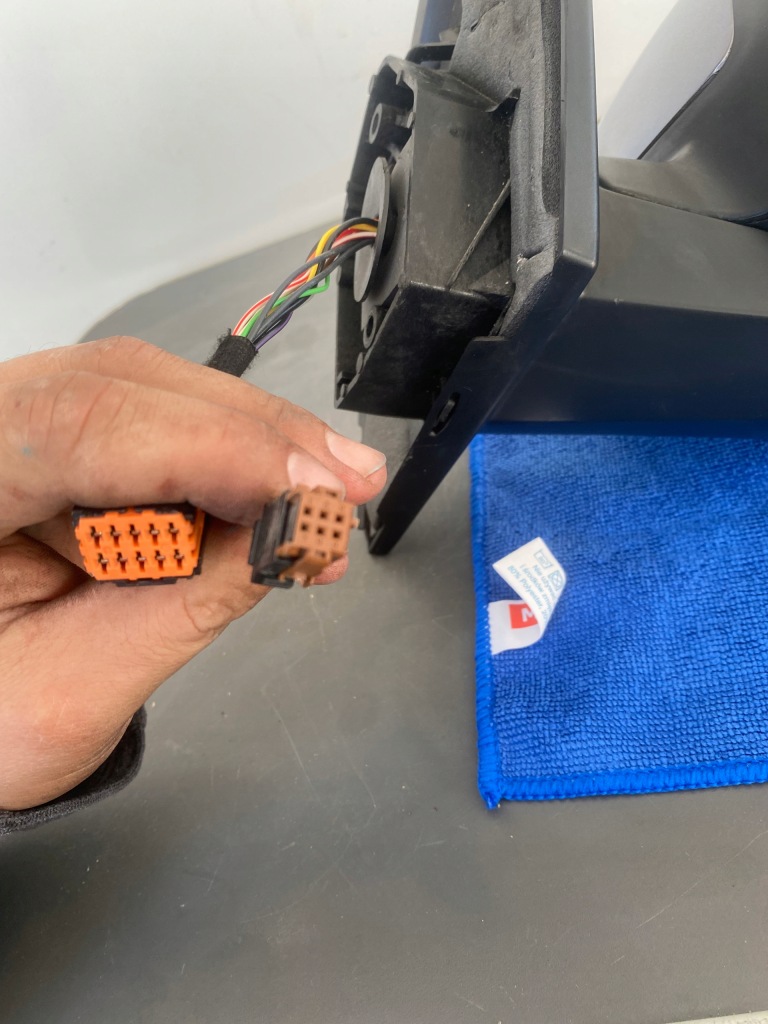 фото №11, Дзеркало праве peugeot 308 ii t9 lift 98261675xt 10+2 pin