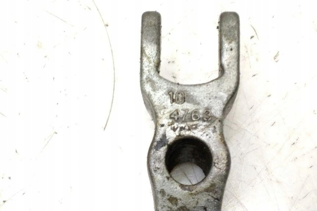 фото №8, Кронштейн форсунок alfa romeo gt 937_ 4763 1.9l дизель 110kw 2005