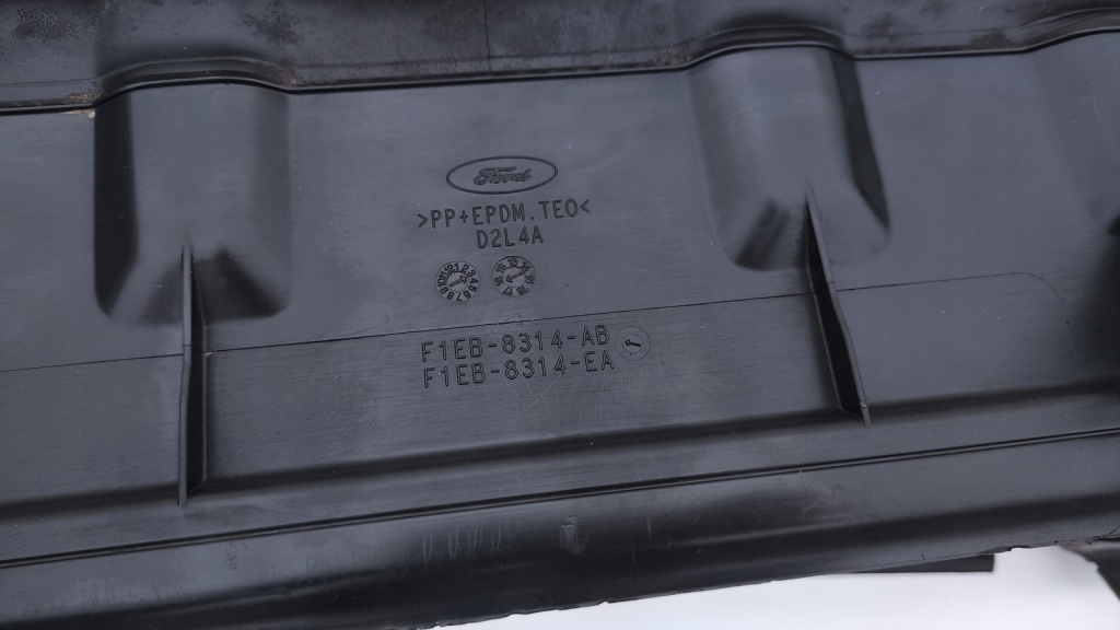 Frod focus 3 3 mk3 рестайлінг  14- впуск кермо  канал повітря 1.0 tc759 Недорого