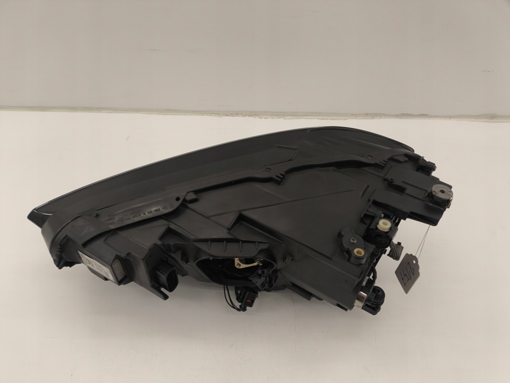 фото №6, Лампа правый перед передняя vw golf sportsvan 510