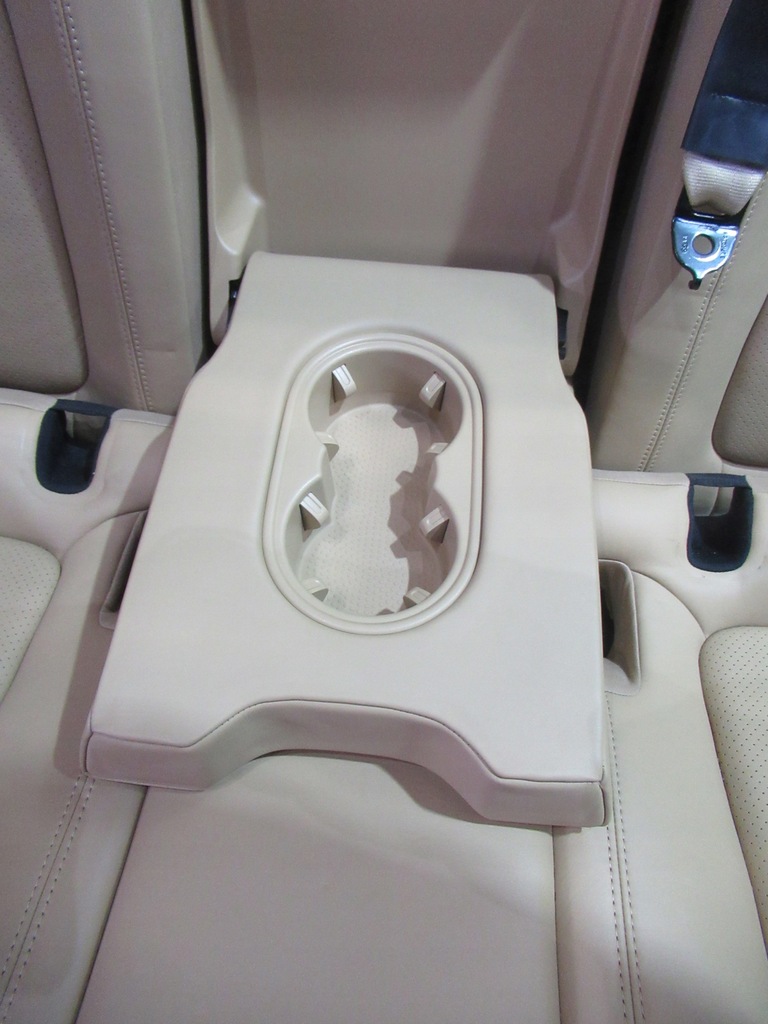 фото №10, Porsche macan 95b обивка сиденья обшивки салон заднее сиденье m242