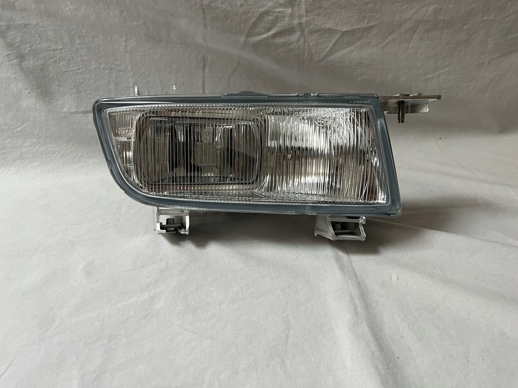 фото №1, Протитуманна фара правий saab 9-5 2001-2005