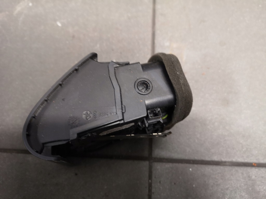 фото №5, Решітка обдув ліва audi a8 d2 4d0820901