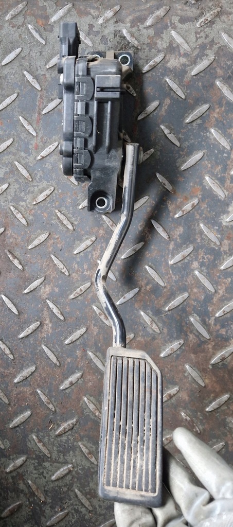 фото №1, Педаль газу nissan primera p12 18002au410