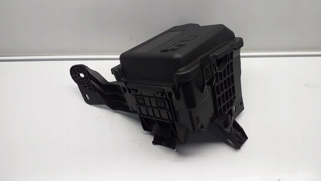 фото №7, Peugeot 208 2008 корпус коробка предохранителей