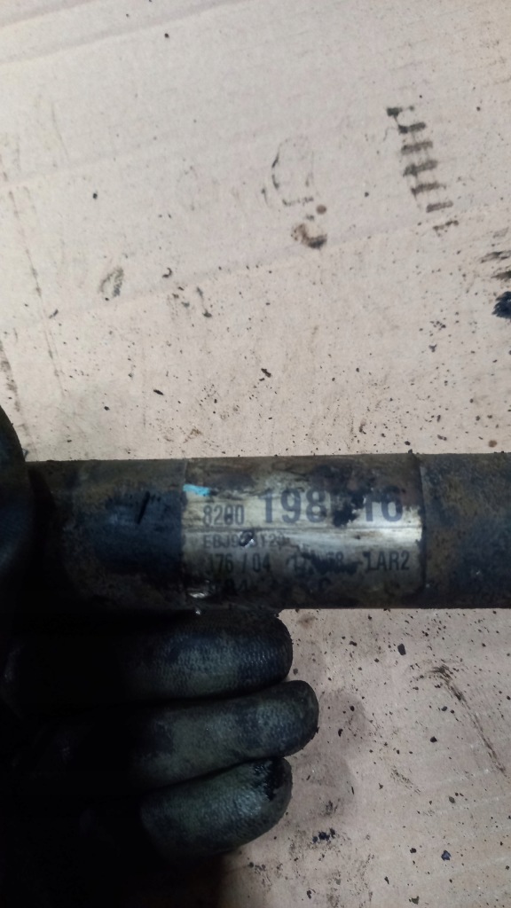 Приводной вал левая renault megane scenic 1.9d 04r hb Оригинал