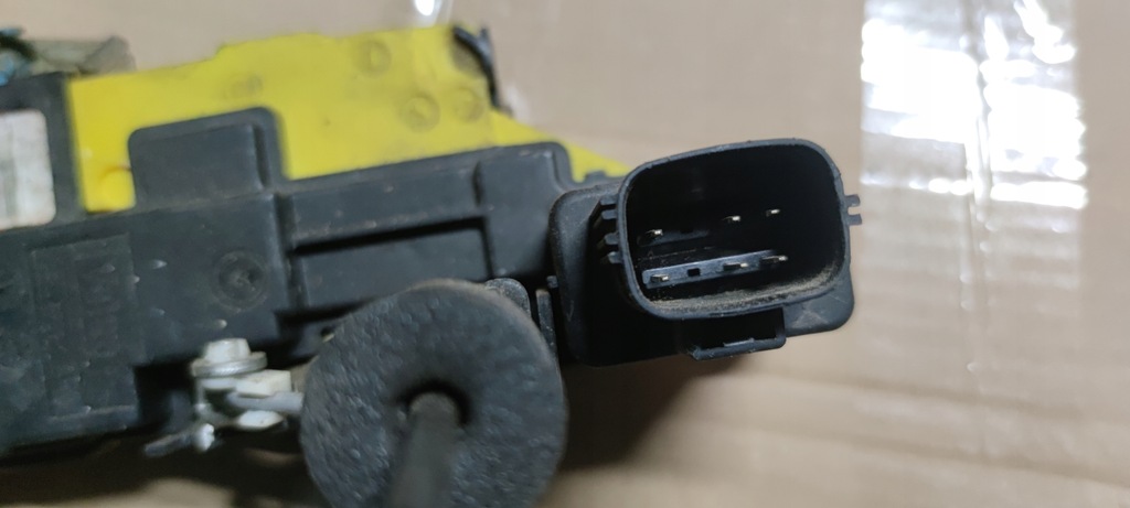 фото №4, Замок двері лівий задня volvo s80 30634622