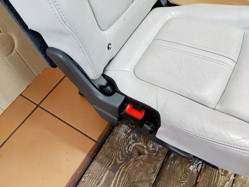 фото №6, Peugeot 5008 1 i сиденье 2 ii ряд правый задняя задний кожа кожаный