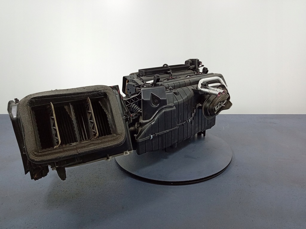 фото №4, Audi a4 b9 8w отопитель корпус eu 8w1816005l