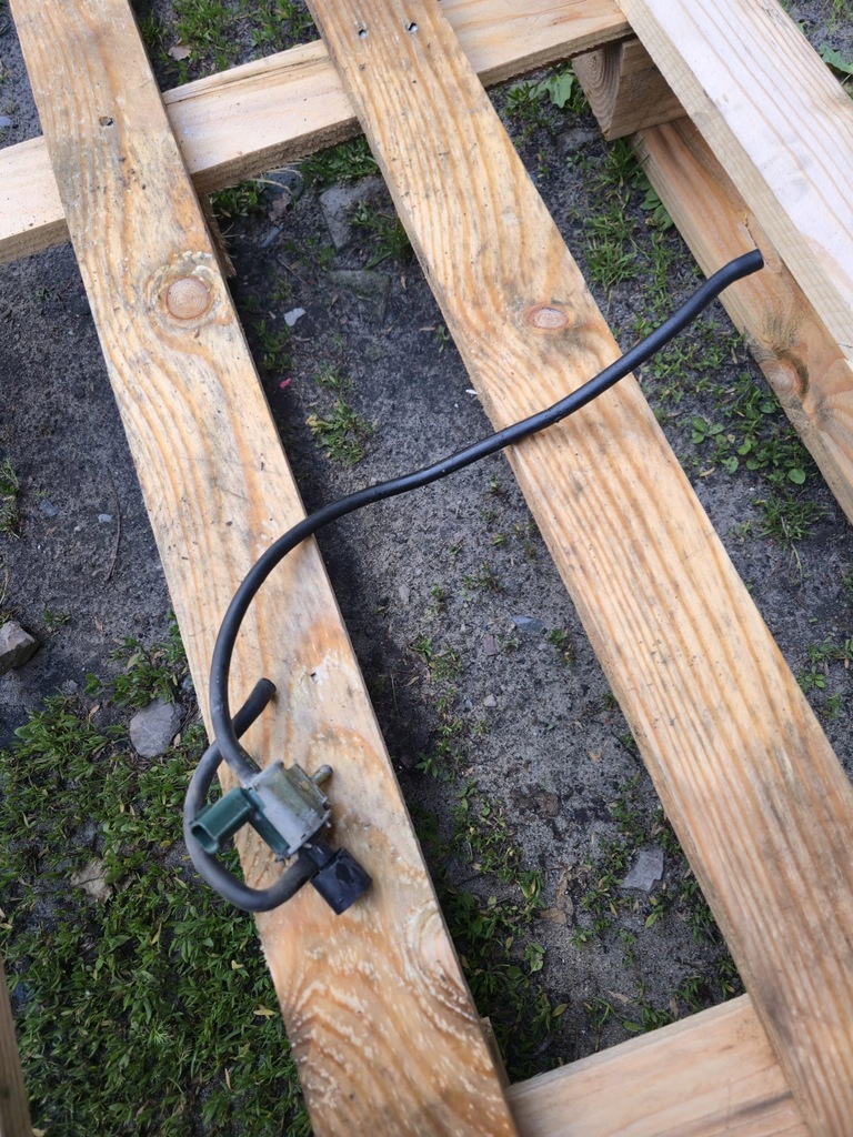 фото №1, Клапан вакуумa mazda 6 rx-8 k5t46590