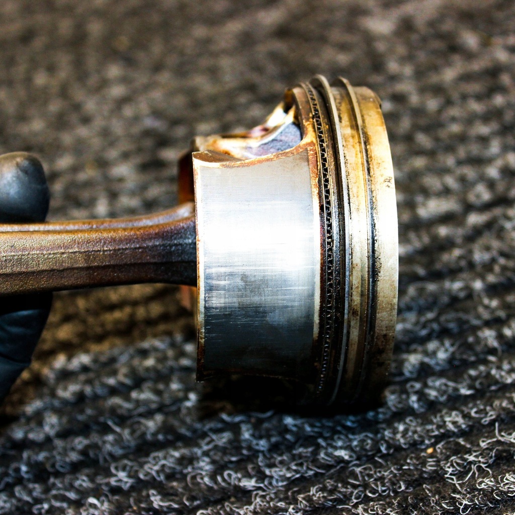 фото №5, Audi q5 sq5 2018 поршень 06m100c