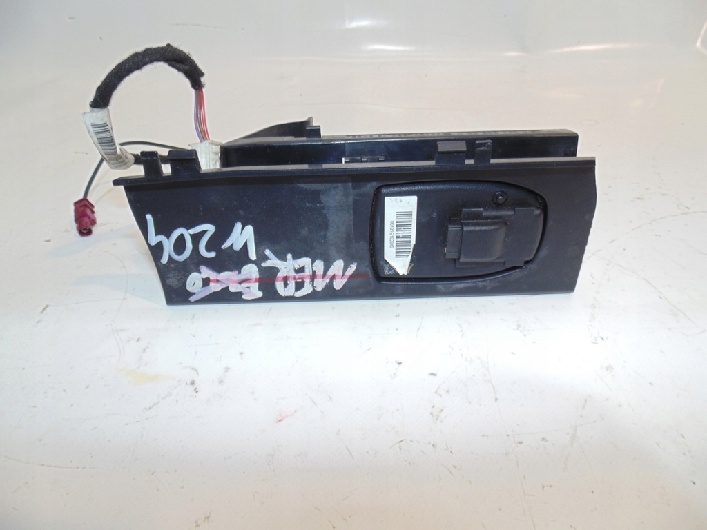 фото №1, Основание телефона mercedes w204 w212