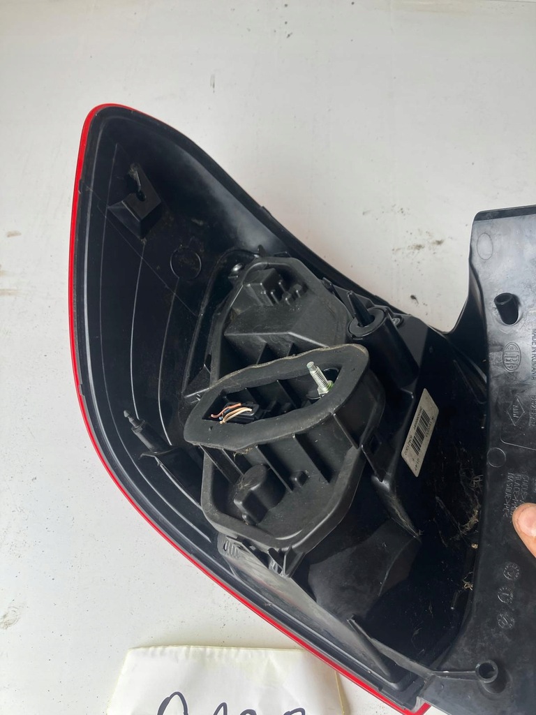 фото №6, Лампа правый задняя dacia sandero ii 265506669r