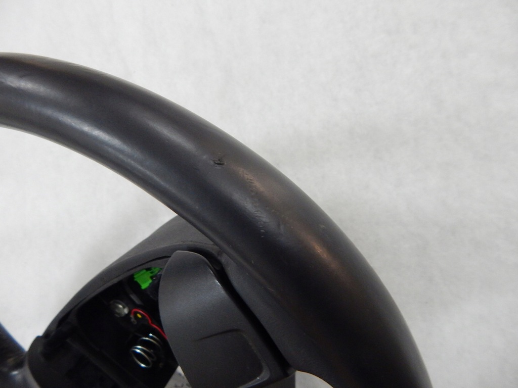 фото №9, Volvo v50 s40 c30 - повітропровід шкіра oryg