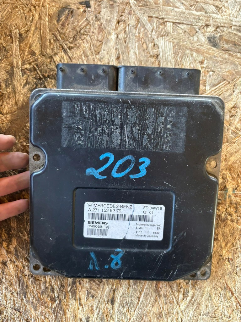 фото №1, Mercedes бортовий комп'ютер блок керування двигуна a2711539279