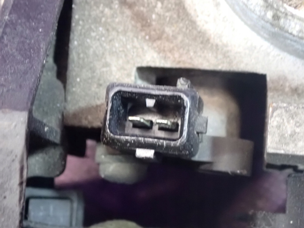 фото №6, Citroen c5 i 01-04 2.0 136km дроссельная заслонка psa633