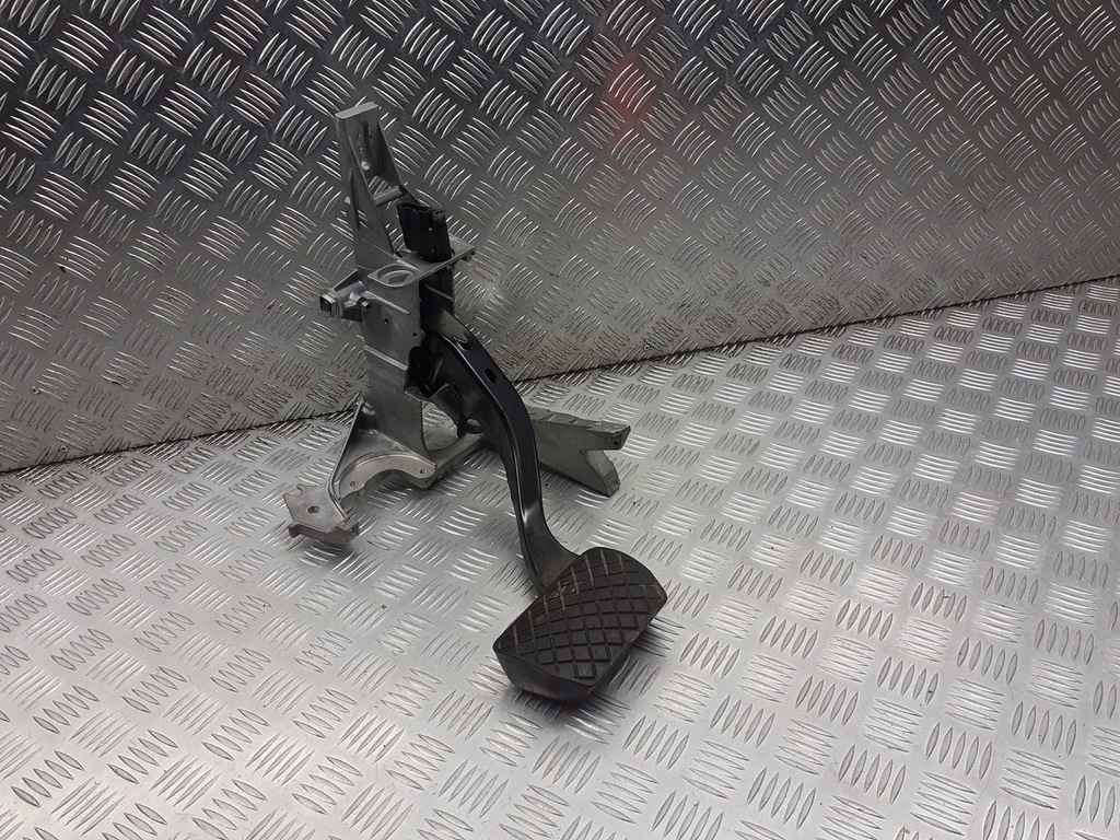 фото №1, Педаль гальма audi a4 b7 2.7 tdi 8e1721117d