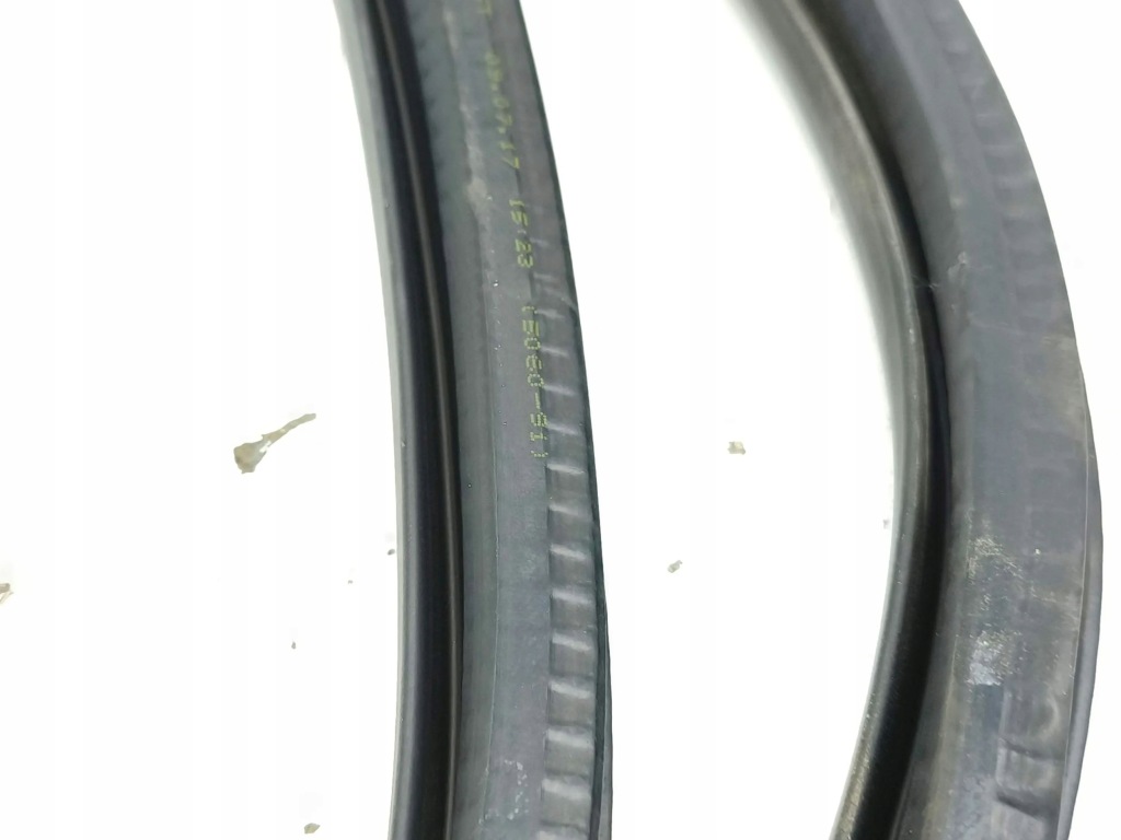 фото №6, Peugeot 308 2017 прокладка дверь передних