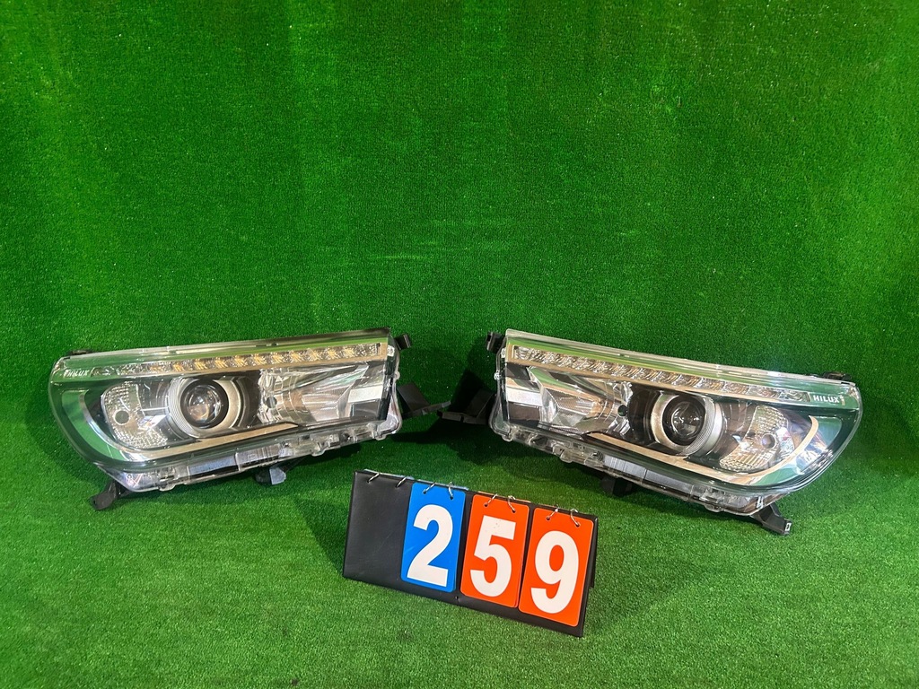 фото №1, Фара лівий правий toyota hilux viii full len nr:259