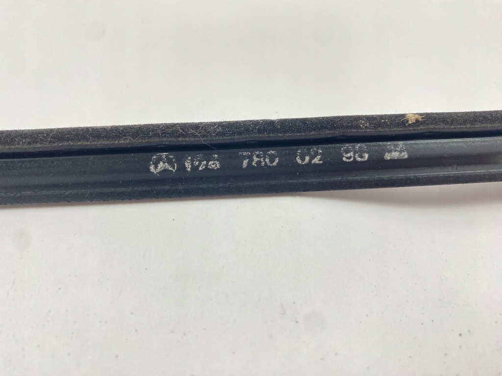 Прокладка люк mercedes 190 w201 оригинал 1247800298 с Разборки