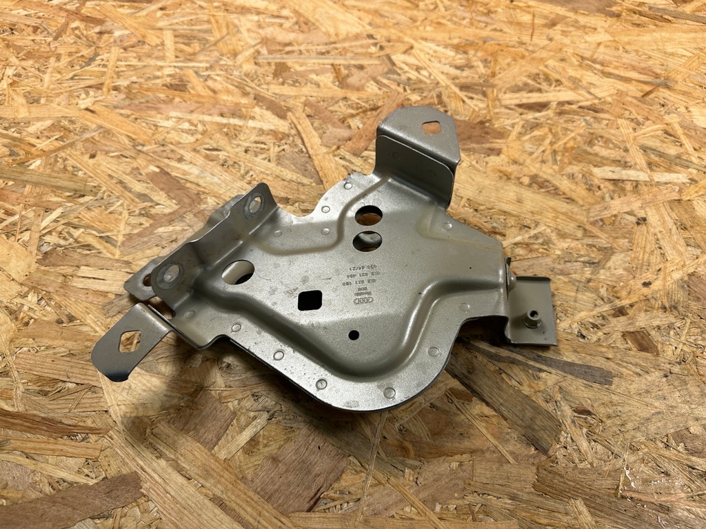 фото №8, Кронштейн кронштейн крила перед правий audi e-tron 4ke 4ke821150 2018-