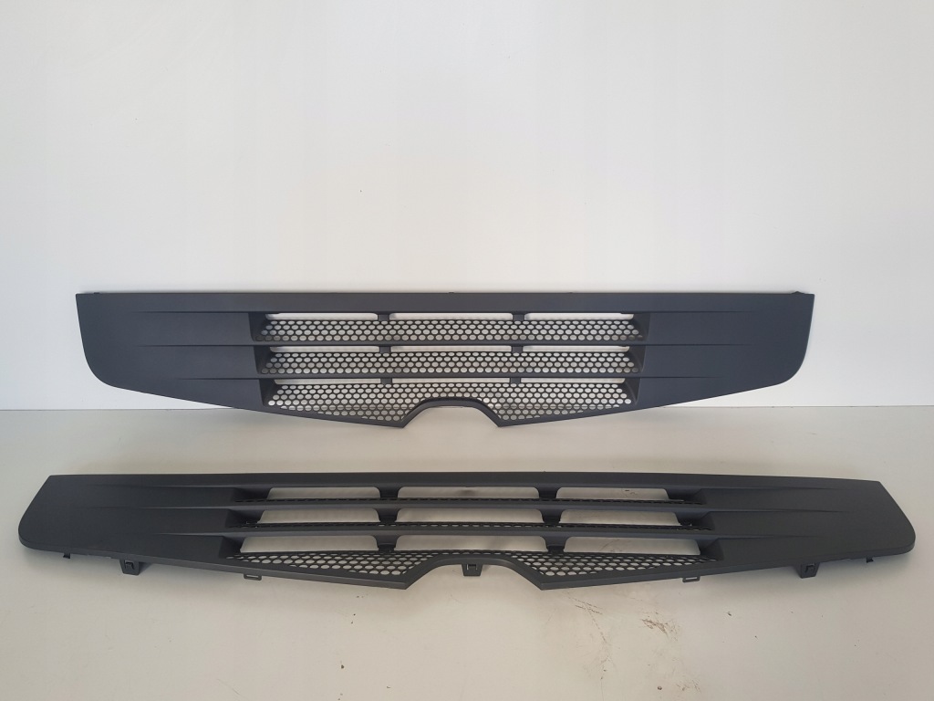 Новая оригинальная решётка  решётка радиатора капот renault premium dxi Цена