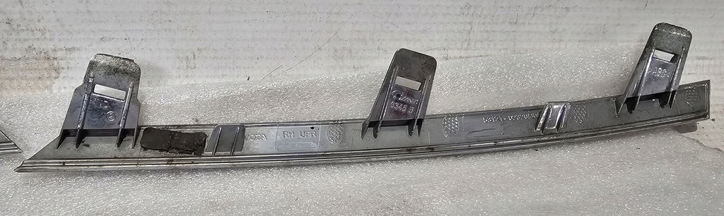 фото №8, 2x оригинальный номер молдинг хром решётка решетка левая+ правая toyota corolla xi e16 2013-2016