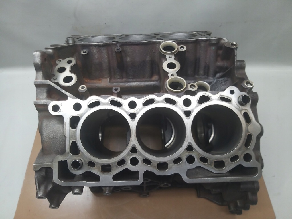 фото №12, Блок двигателя номинал jaguar land 3.0 d 306dt xf x250 xj x351 9x2q-6015-cc