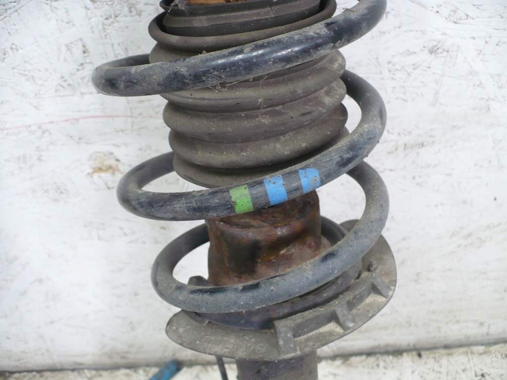 фото №2, Mini r56 clubman амортизатор поворотный кулак macperson левый правый