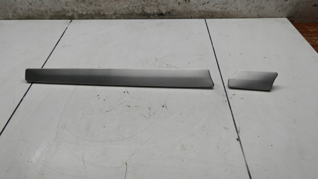 Декоративна молдинг декоративна панелі mercerdes w251 r klasa a2516800571 a2516800671 Оригінал