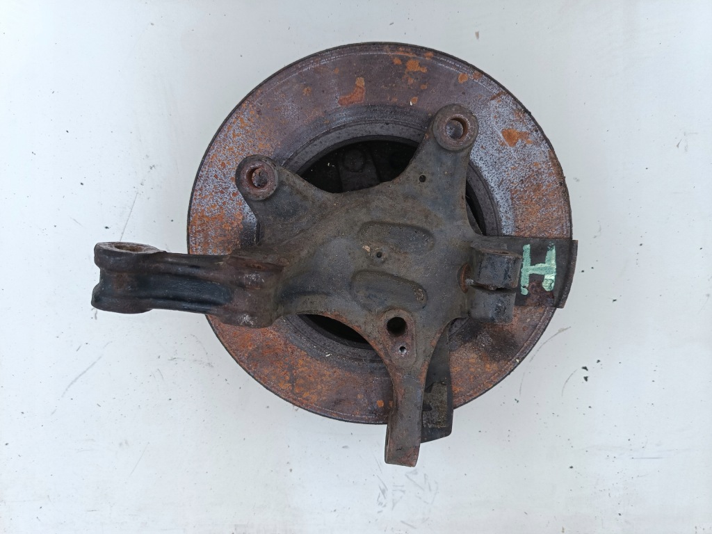 фото №3, Hyundai ii h1 поворотный кулак ступица перед правый