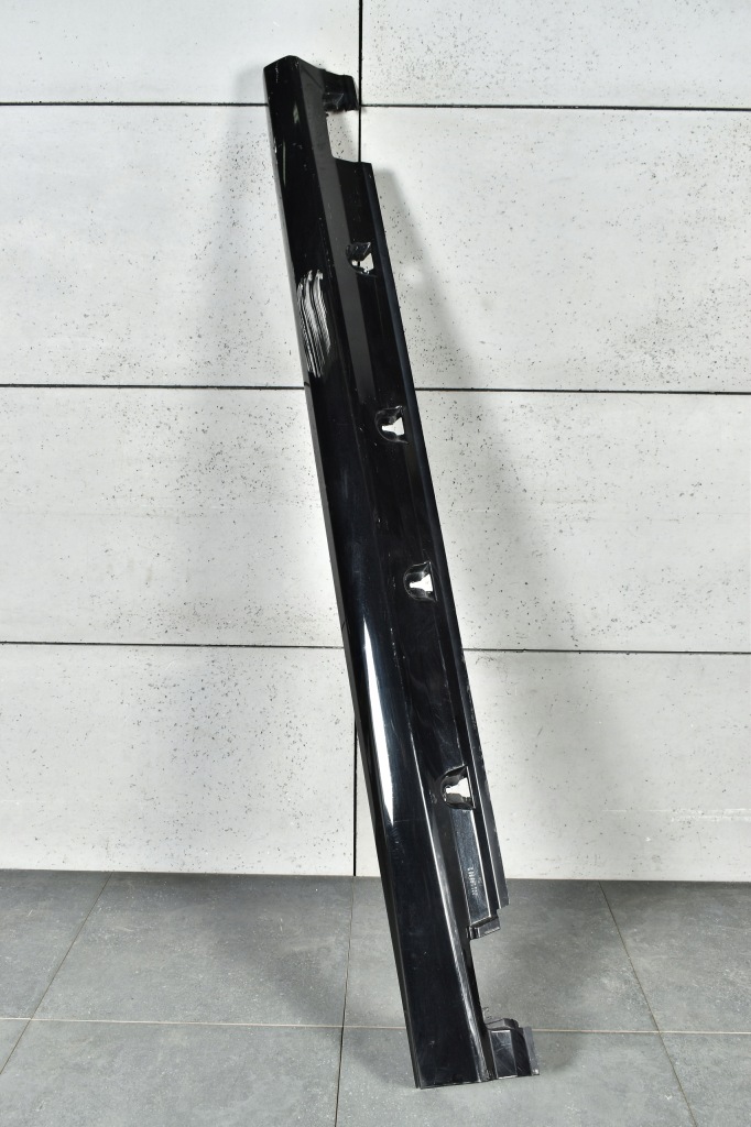 Купити Mercedes ml w166 поріг пластиковий правий молдинг поріг права 1666980854