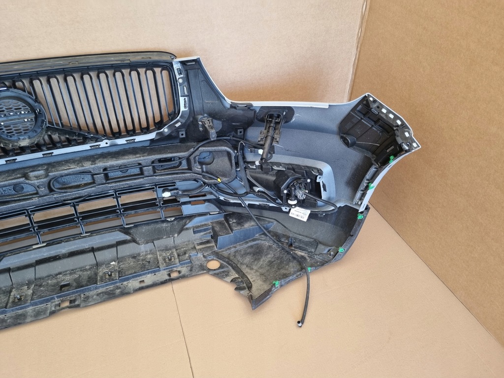 фото №8, Volvo xc40 бампер передний перед 4xpdc 729