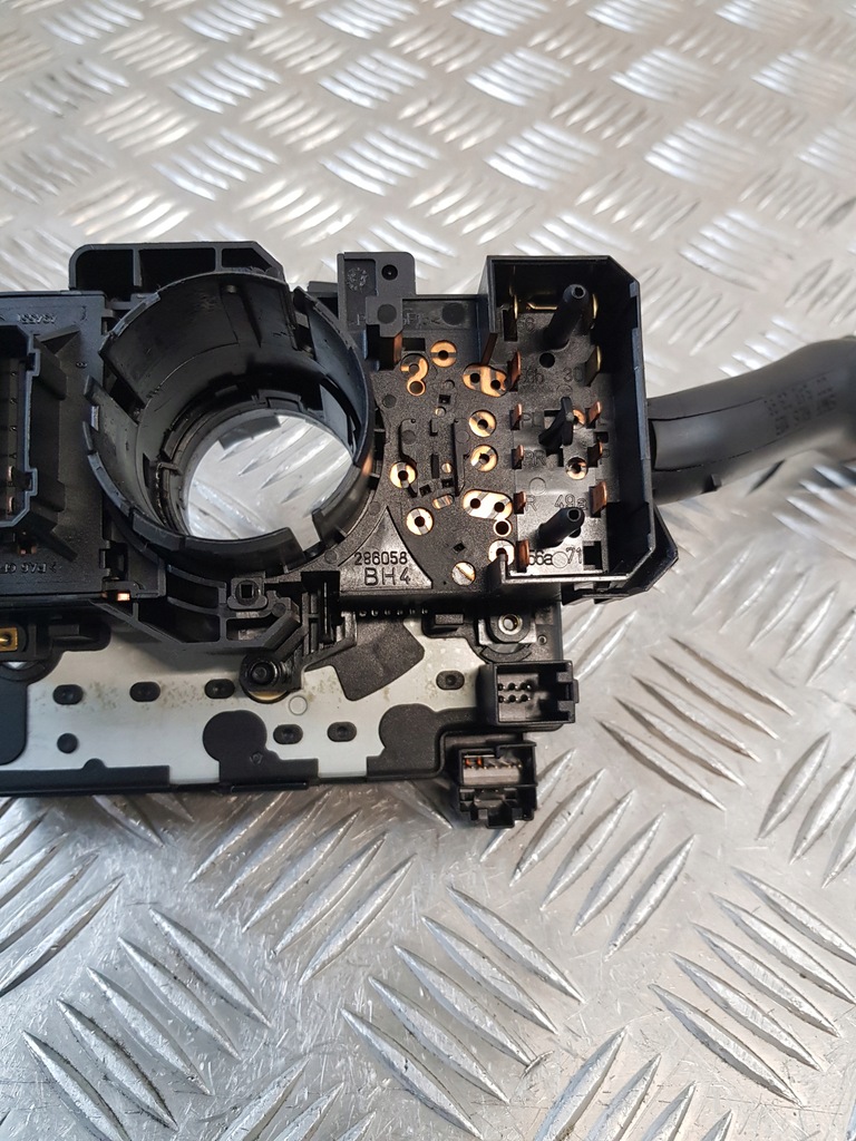 фото №10, Переключатель комбинированный лента j0959654ac 4b0953503f audi a3 8l 00r-