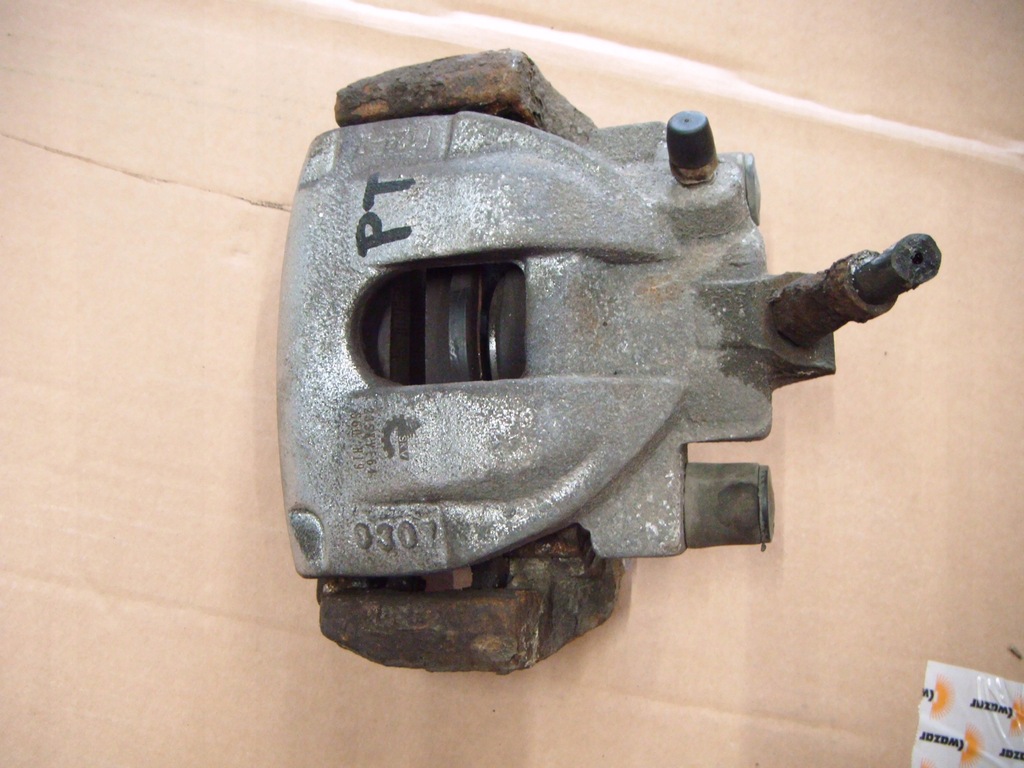 фото №1, Volvo v70 ii 2.4t awd 00- суппорт тормозной правый