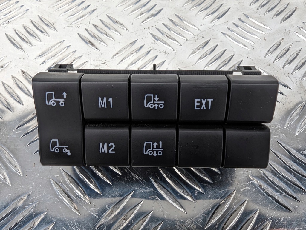 фото №1, Панель перемикачі панель приладів scania ntg