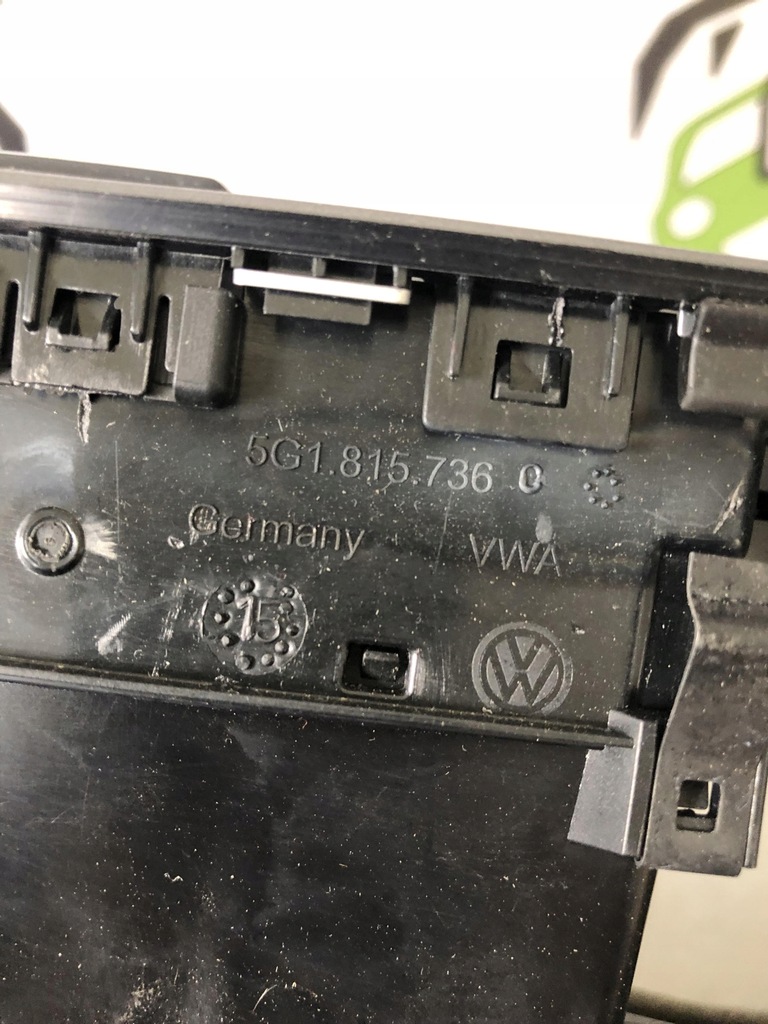 фото №5, Golf vii рамка радио воздуховод средний 5g1819743d