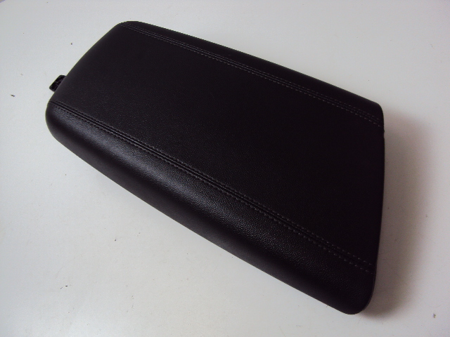 фото №2, Підлокітник alfa romeo stelvio