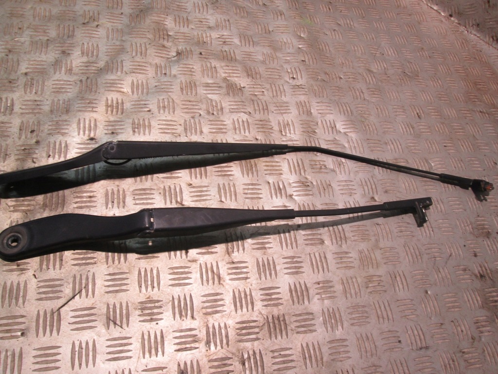 фото №1, Рычаги дворник перед volvo v50 s40 ii комплект 04-