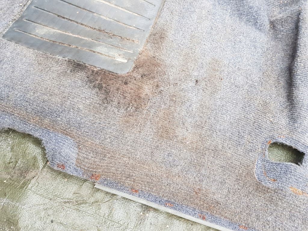 фото №8, Toyota land cruiser 95 коврик обшивка europa