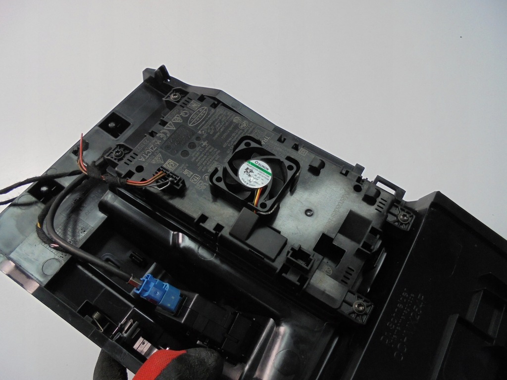 фото №7, Туннель средний зарядное устройство бардачок mercedes glc x254 2022-