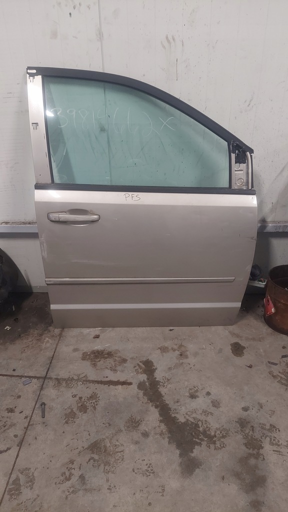 фото №1, Voyager town caravan 08-20r двері правий перед pfs