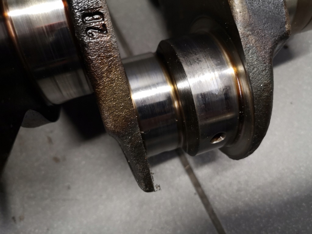 Wał коленчатый audi a6 c6 3.2 fsi auk 06ep Цена