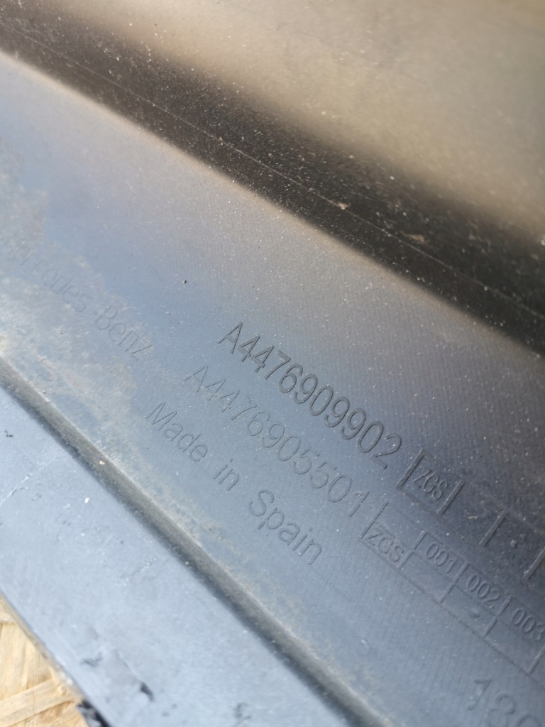 фото №10, Mercedes v klasa w447 молдинг порог левая amg