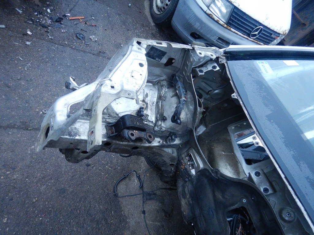 фото №3, Opel meriva a 02- четверть перед правая лонжерон