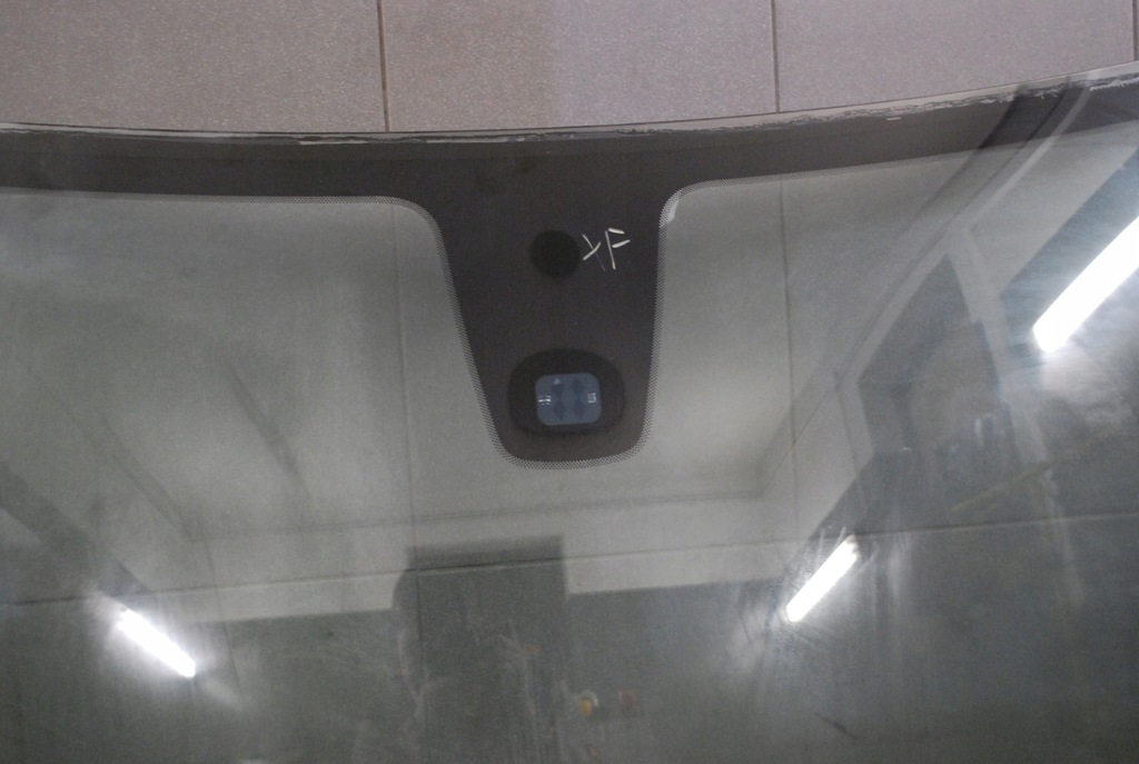 фото №12, Стекло перед jaguar xf 2008r оригинал подогрев